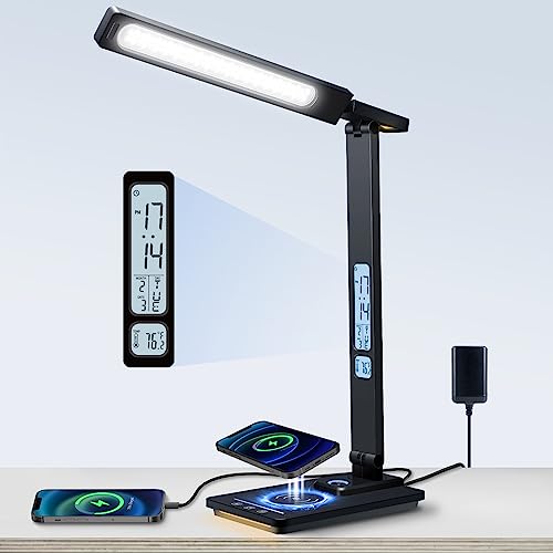 Lámpara de Escritorio LED con Cargador Inalámbrico & Puerto USB, Lámpara de Mesa 5 Colores 5 Brillos 2 Luces Nocturnas, Pantalla LCD Reloj Temperatura Protección Ocular Lámpara de Noche